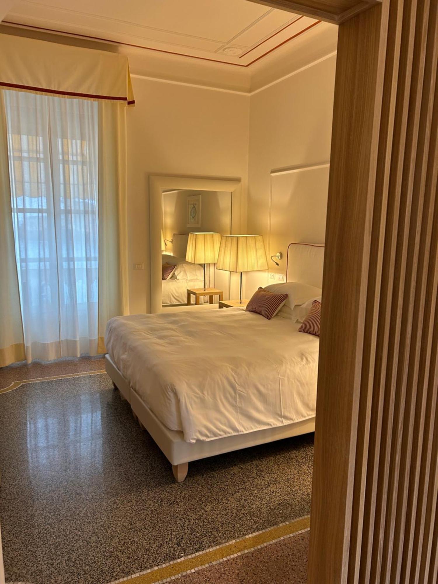 Hotel Helvetia 세스트리레반떼 외부 사진